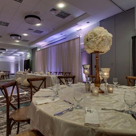 Holiday Inn & Suites Peoria At Grand Prairie By Ihg Buitenkant foto