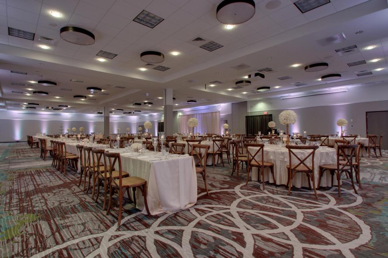Holiday Inn & Suites Peoria At Grand Prairie By Ihg Buitenkant foto