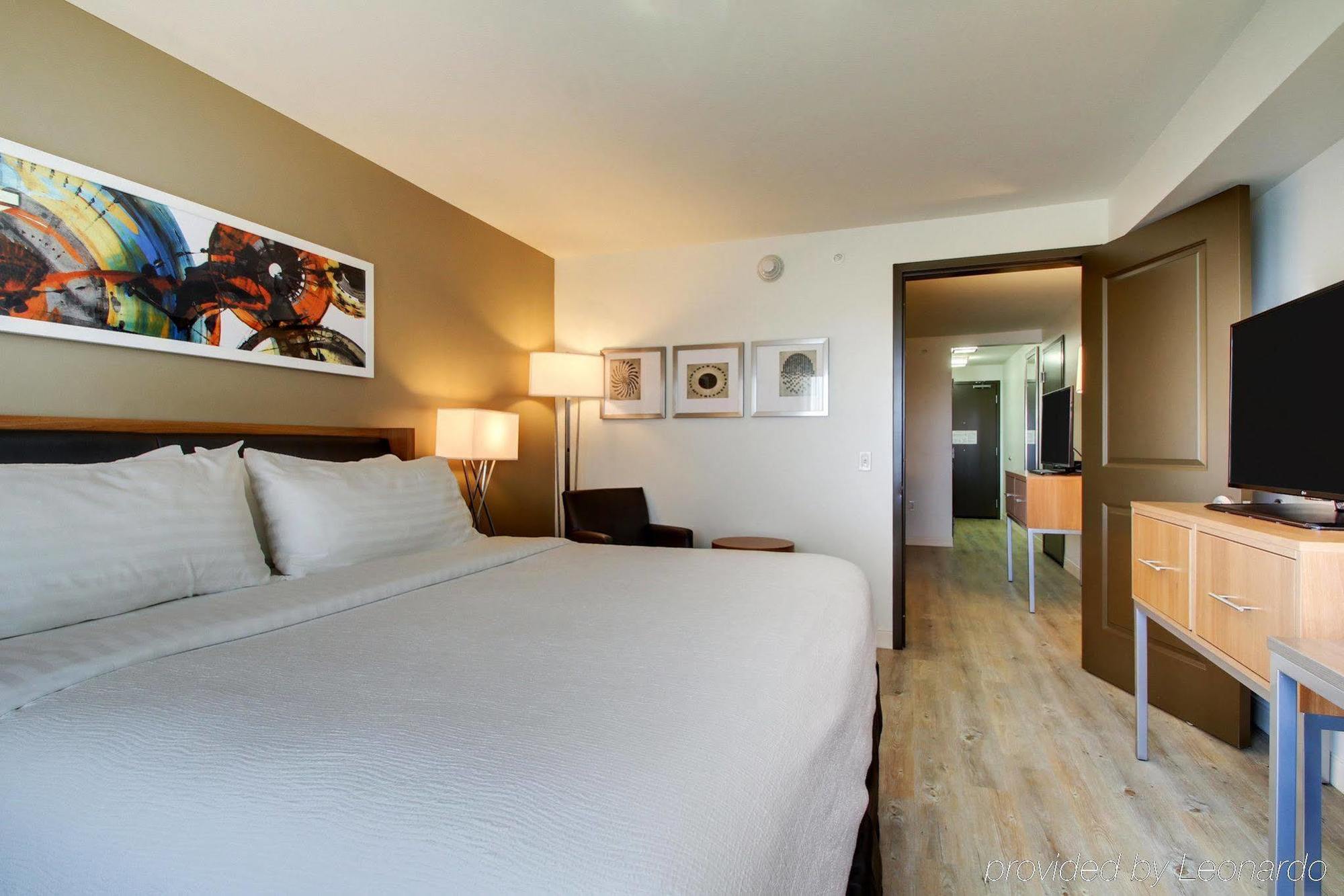 Holiday Inn & Suites Peoria At Grand Prairie By Ihg Buitenkant foto