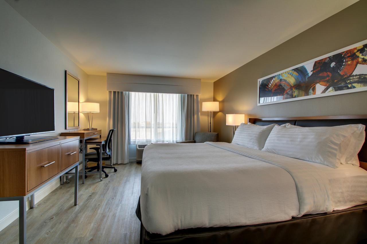 Holiday Inn & Suites Peoria At Grand Prairie By Ihg Buitenkant foto