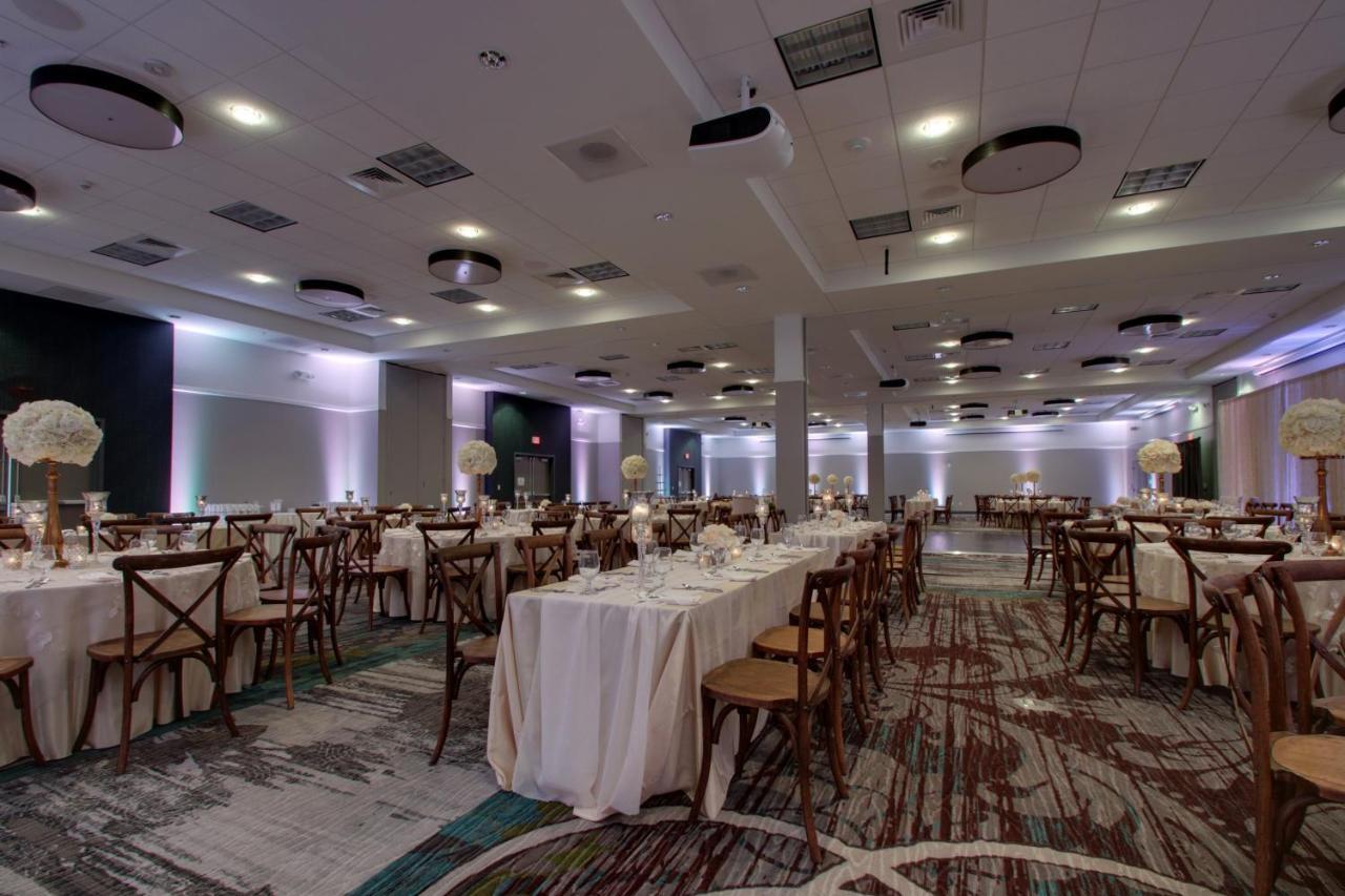 Holiday Inn & Suites Peoria At Grand Prairie By Ihg Buitenkant foto