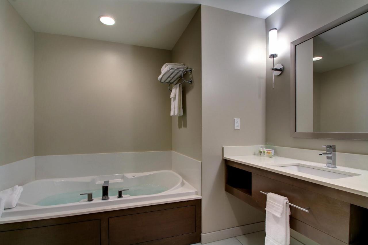 Holiday Inn & Suites Peoria At Grand Prairie By Ihg Buitenkant foto