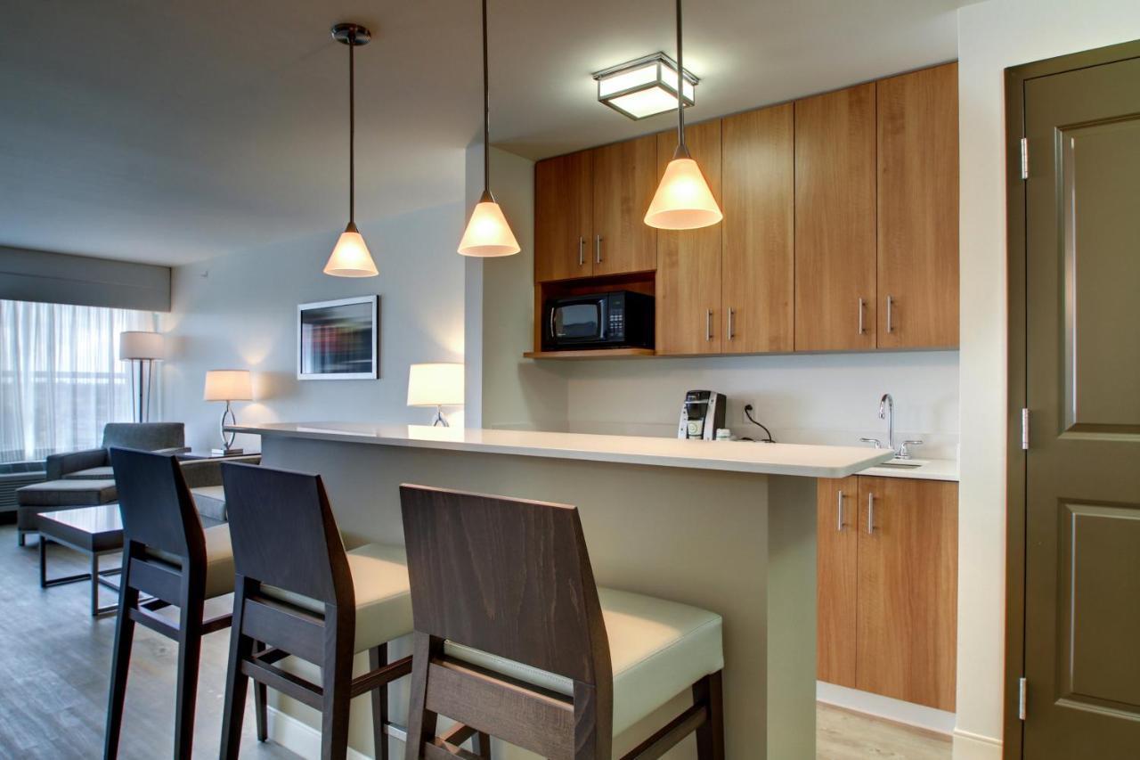 Holiday Inn & Suites Peoria At Grand Prairie By Ihg Buitenkant foto