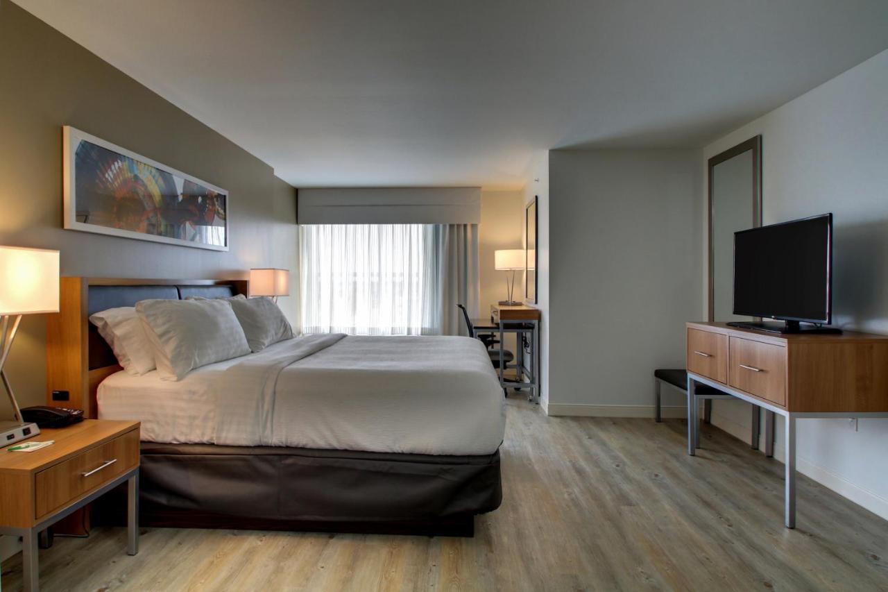 Holiday Inn & Suites Peoria At Grand Prairie By Ihg Buitenkant foto